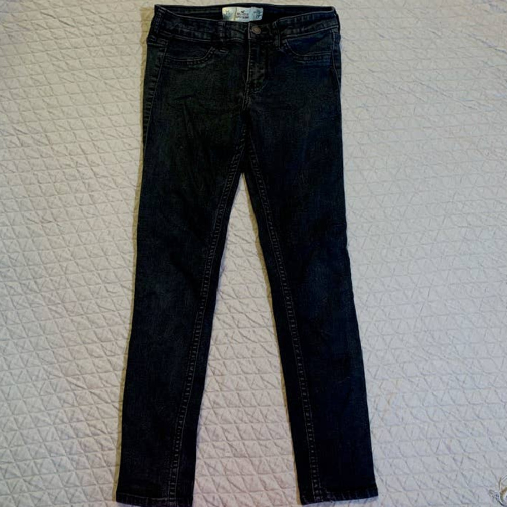 5/ $25 𝅺Hollister Super Skinny Black Jeans 3S